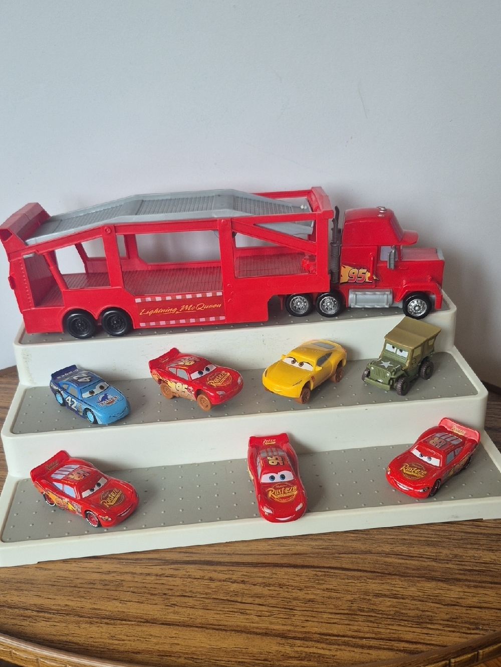 Cars Red Lightning McQueen Playset with Toy Cars  All Made Of Plastic
